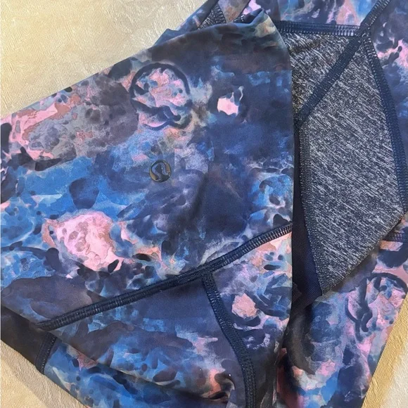 lululemon athletica Blue Navy Pink Patterned Leggings - Picture 3 of 5
